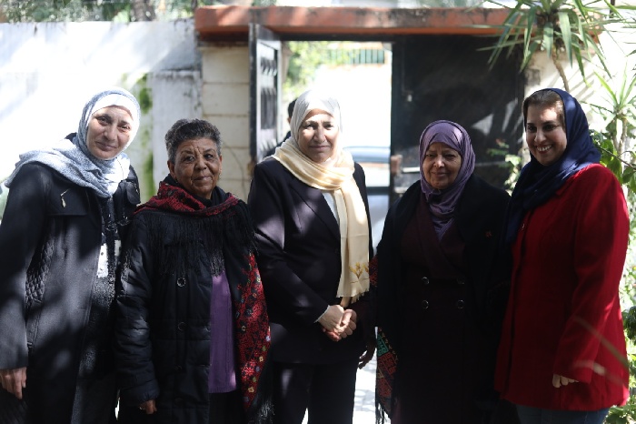 زيارة دمال حمد وزيرة شؤون المرأة بزيارة لجمعية الدراسات
